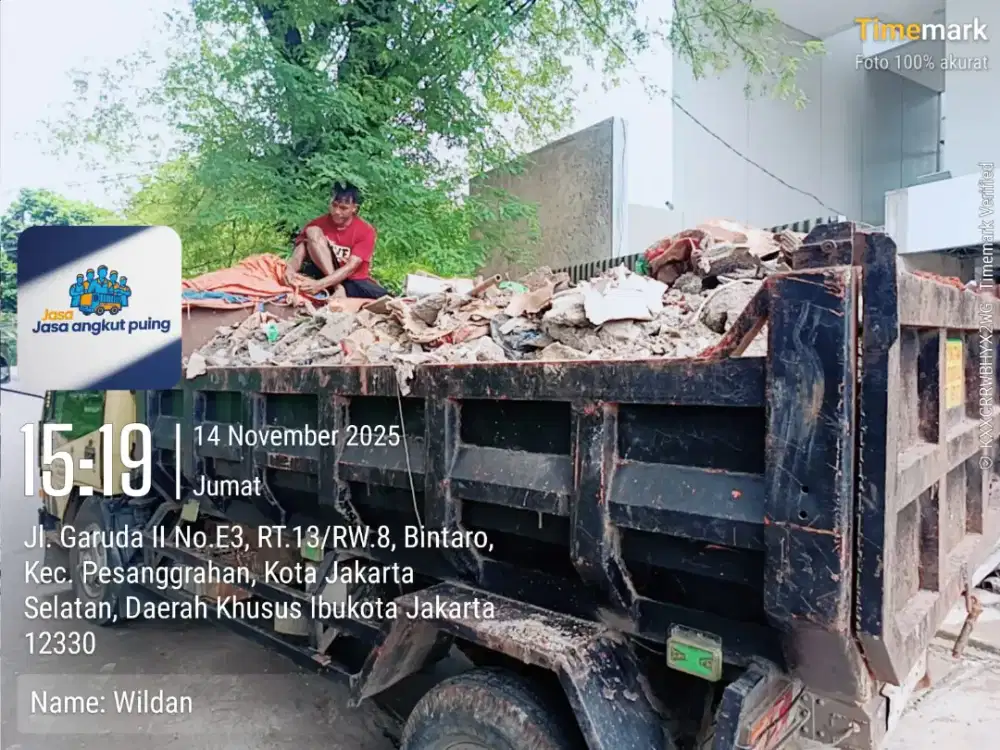 Jasa buang puing dan tanah