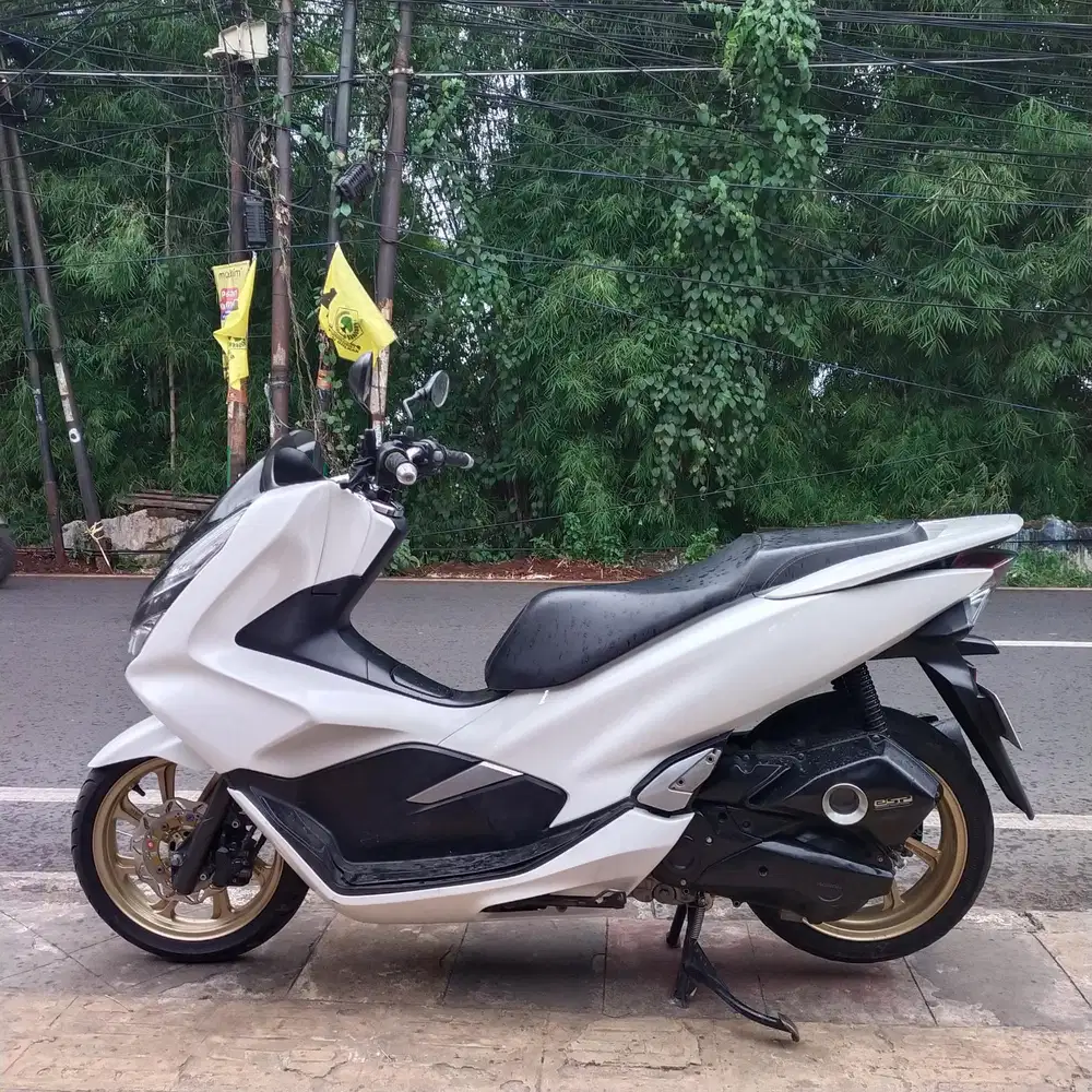 Honda PCX Non ABS 2019 (Mesin Aluss lengkap Bagus)
