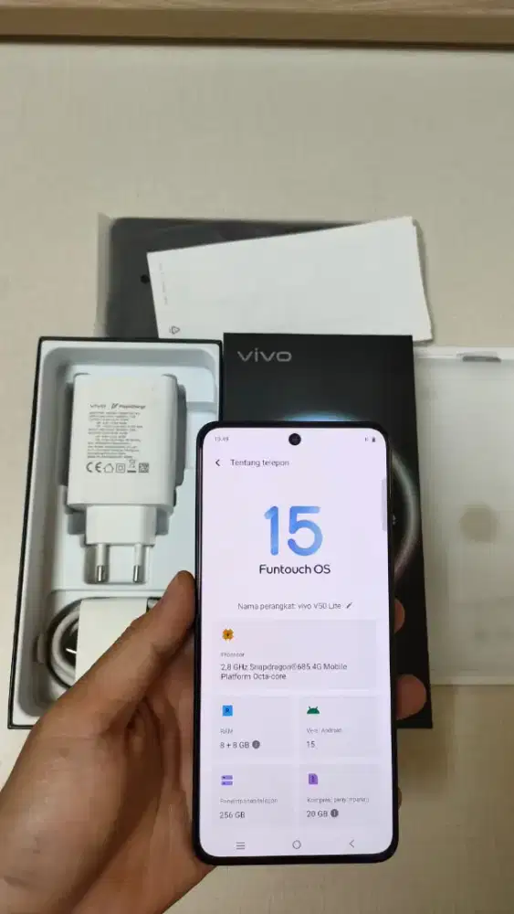 Vivo v50 lite 8/256GB