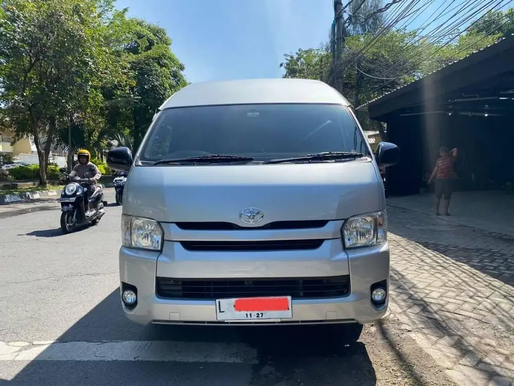 HI ACE 2.5 Commuter 2017, KM 71 Rb