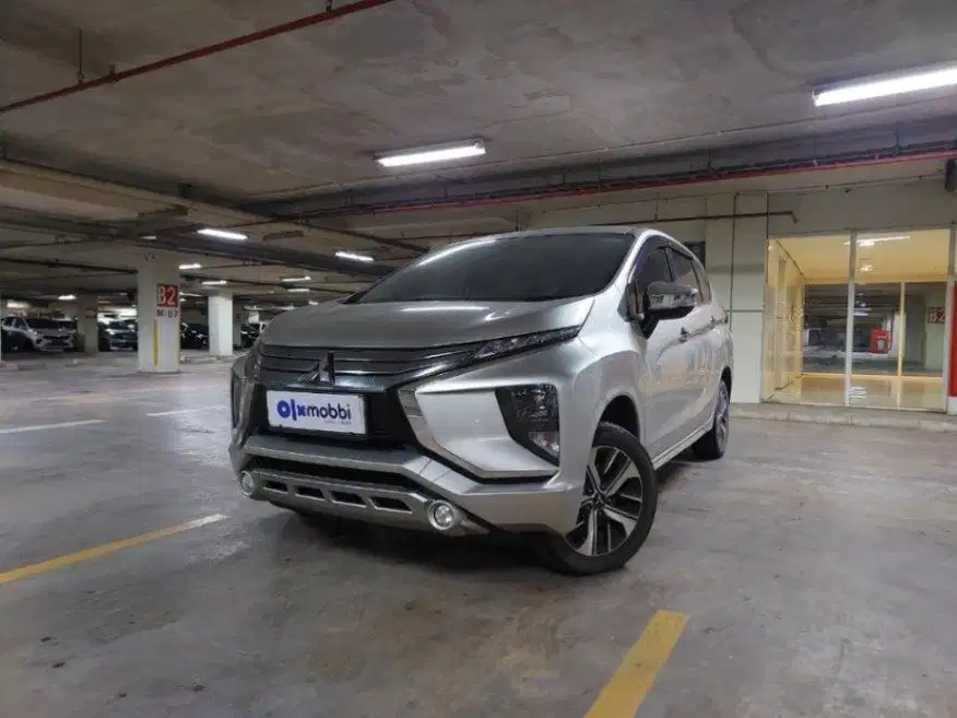 LOW DP Mitsubishi Xpander 1.5 Ultimate Bensin-AT 2018 UKJ