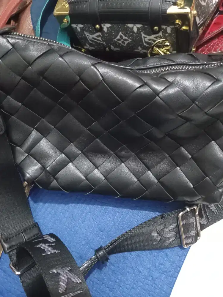 Tas charles&keith wanita