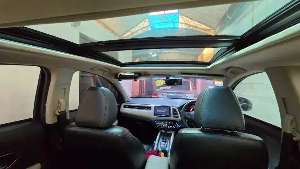 Hrv prestige 1.8 Tahun 2017 istimewa