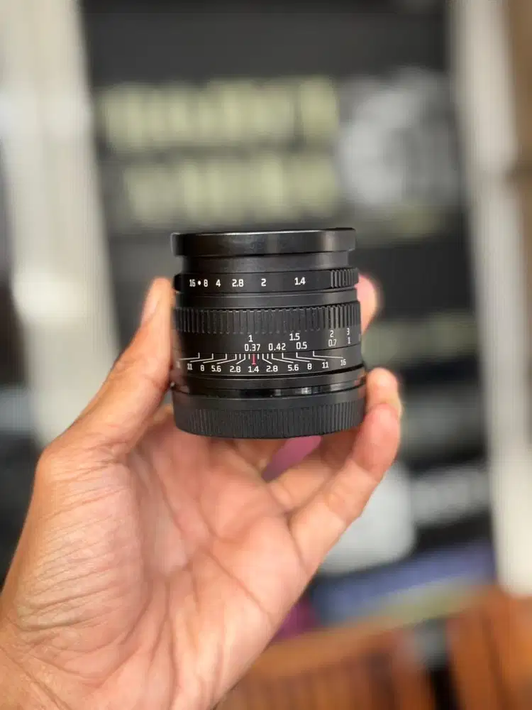 7artisans 35mm F1.4 For Sony Box Lengkap