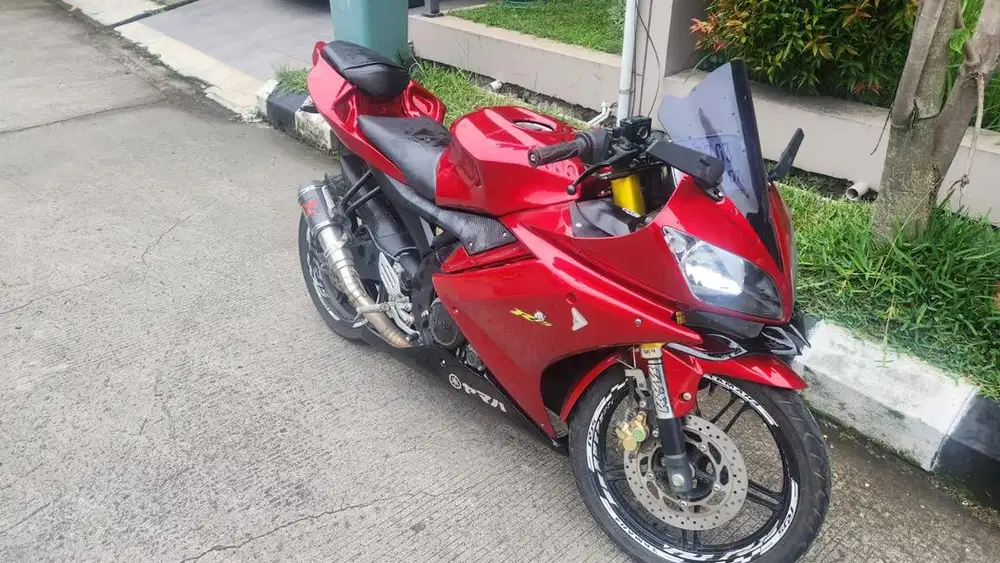 R15 istimewa km rendah