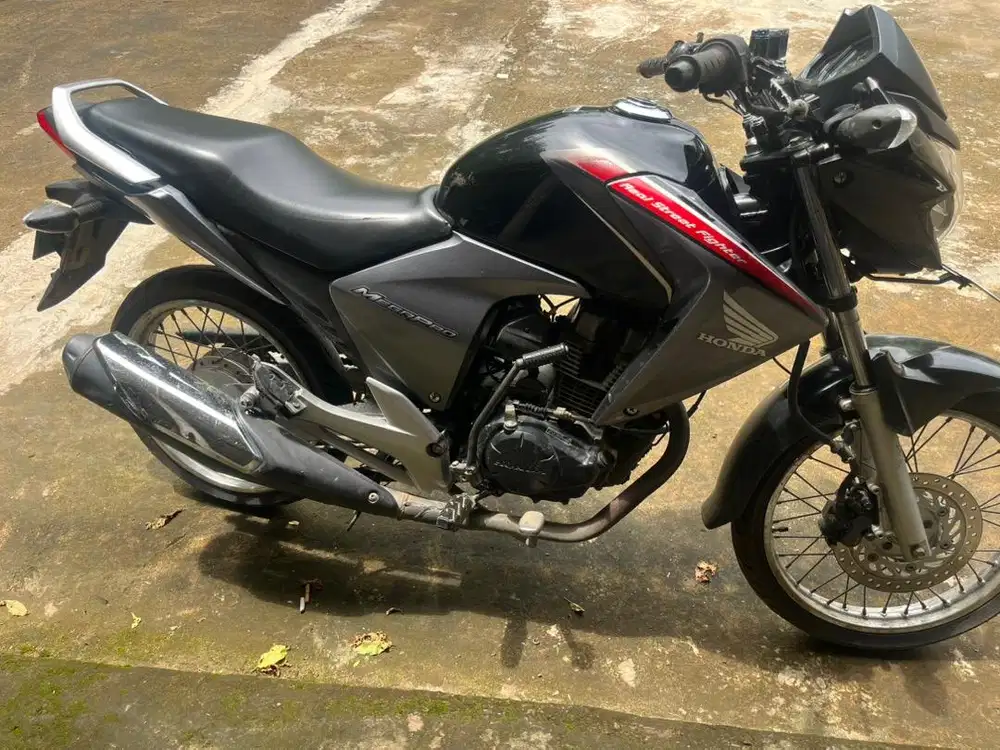 Megapro mono tahun 2012