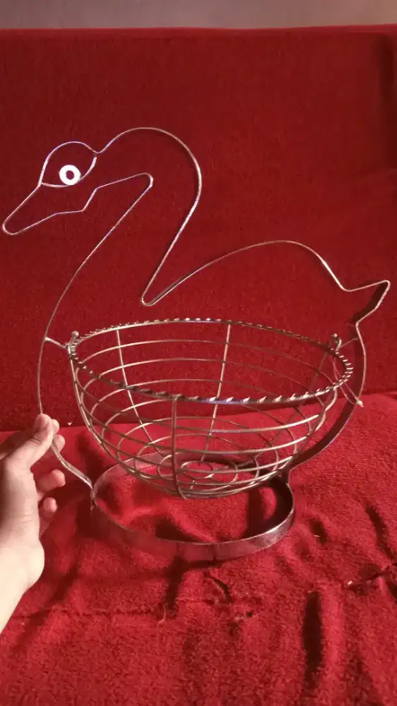 Keranjang Buah Angsa