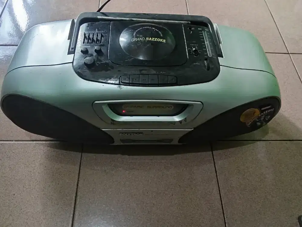 Radio tape jadul merk Polytron
