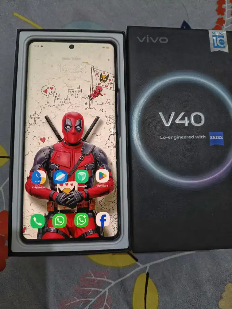 Vivo v40 5G ram 12/256