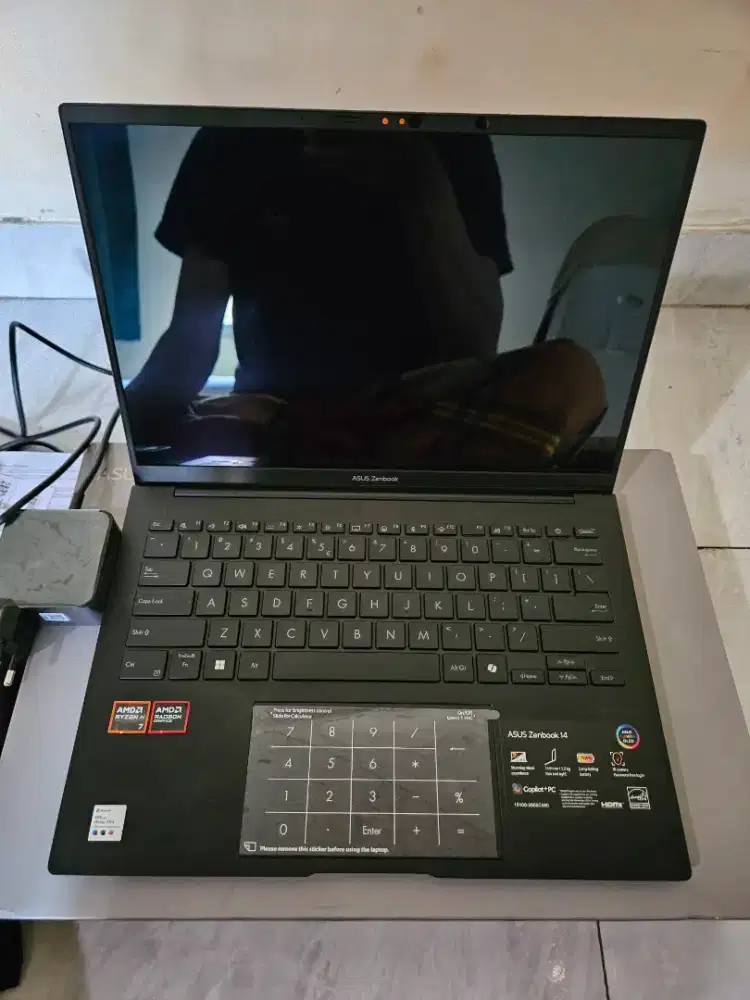 Asus zenbook 14 oled ryzen AI 7 350 ram 32gb ssd 1tb