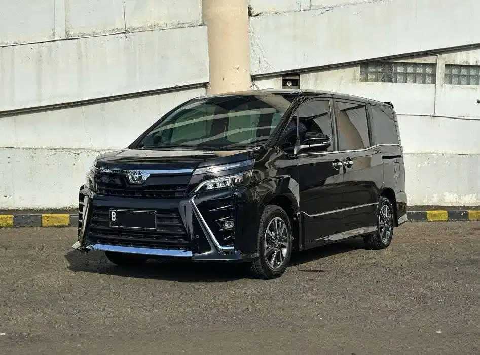 Jual Cepat : 2020 Toyota Voxy 2.0 AT Hitam KM 50rb Record Dp 9Jt