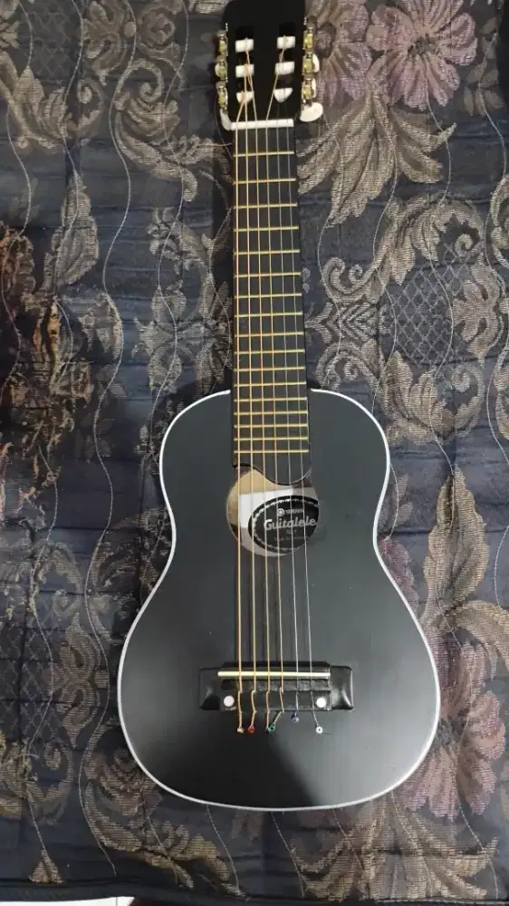 Gitarlele Yamaha GL-1
