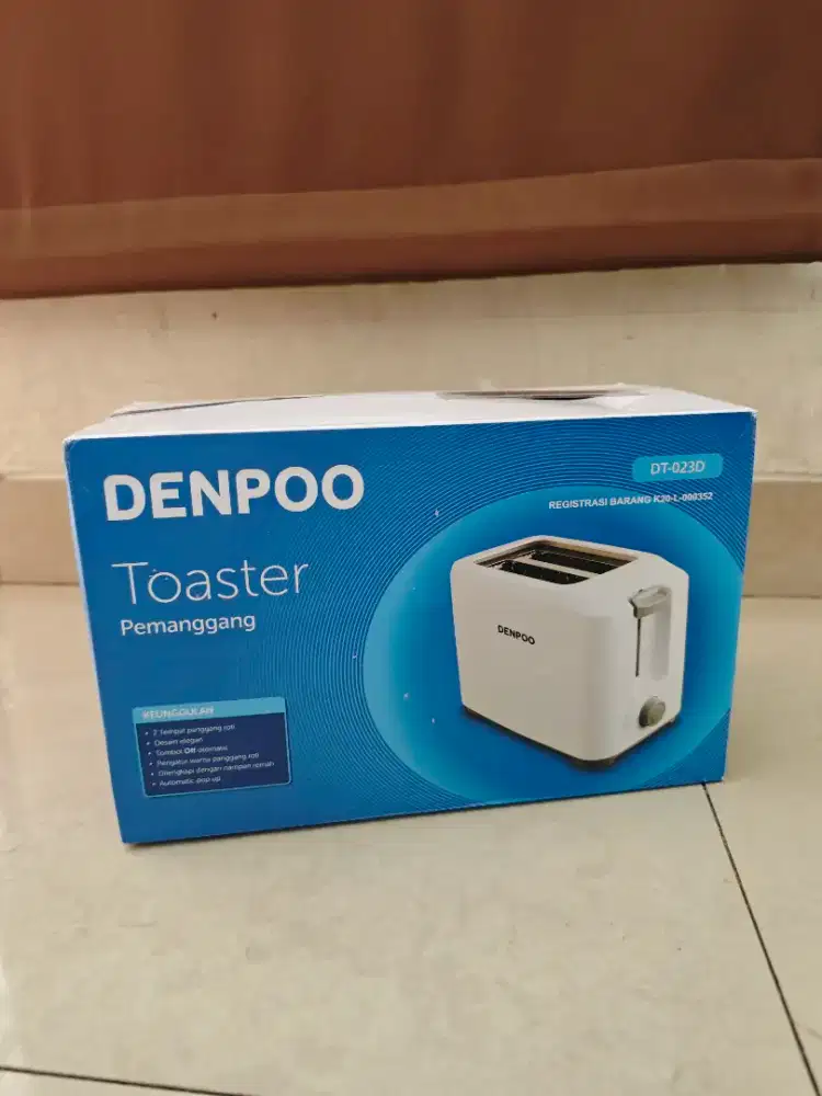 Toaster Pemanggang Roti DENPOO DT023D