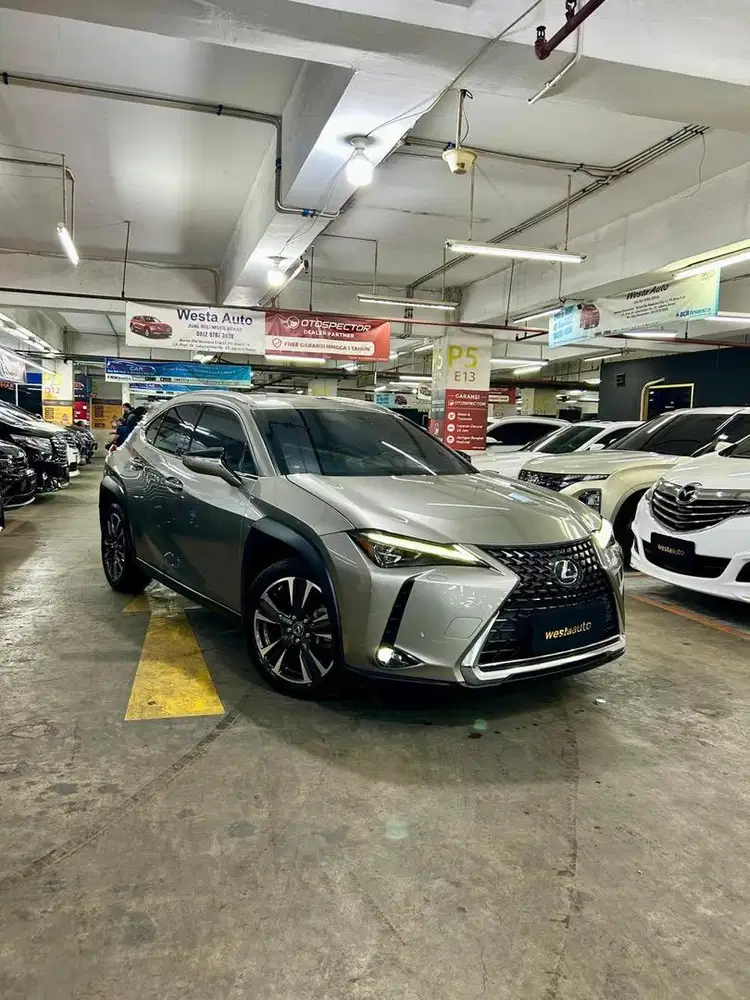 KM 32rb Lexus UX200 Luxury 2020 ATPM Like New UX 200 bkn NX