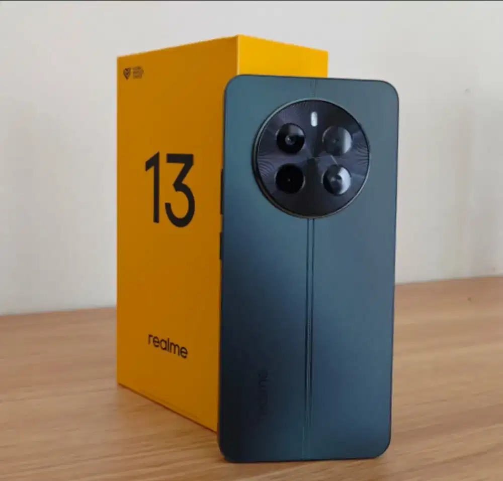 Realme 13 8/256 NEW BNIB