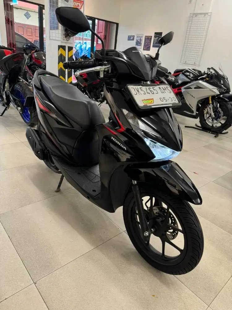 [Odo 2K KM!!] Honda Beat CBS 2025 warna Hitam Glossy Bit Motor Matic