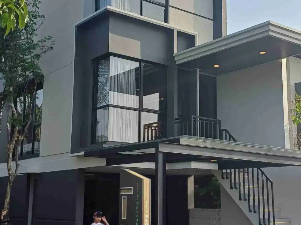 Rumah 3 Lantai Paling Viral Tree Tops Livin di Park Serpong