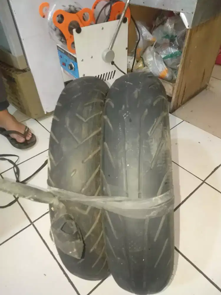 Jual ban kondisi masih 80%