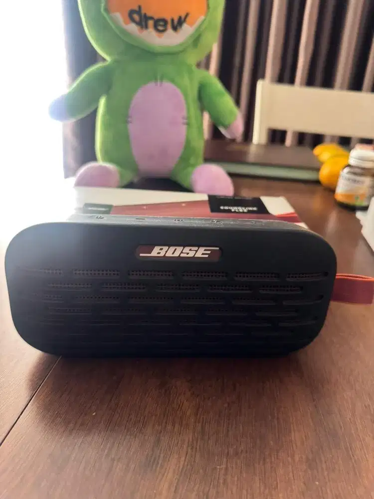 Bose Soundlink Flex Fullset + Case Karet