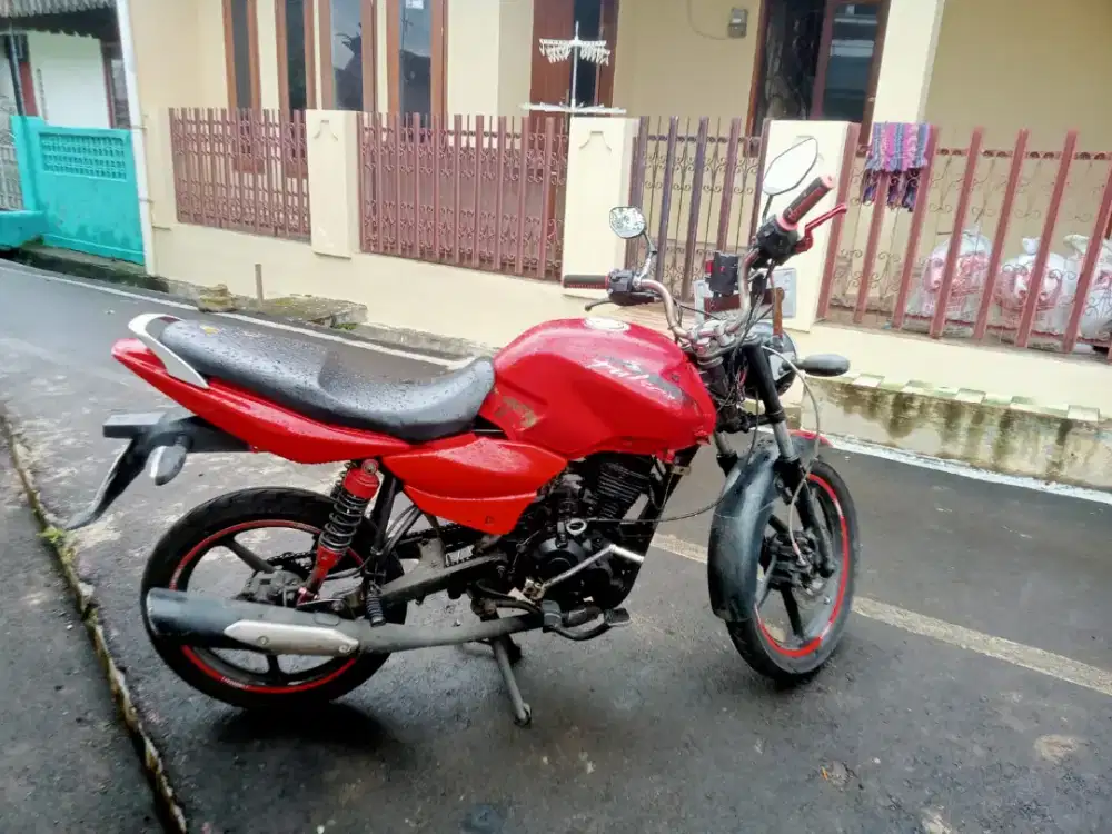 Pulsar XCD 125 2006 second unit