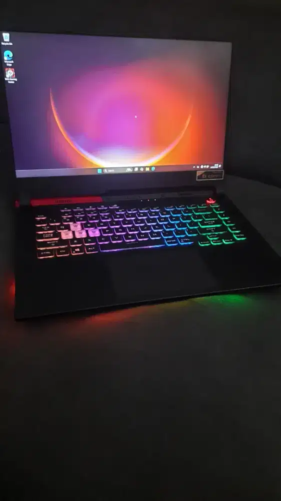 Asus Rog Strix Ryzen 5 5600H  16gb \512\RTX 3050 layar 144HZ RGB