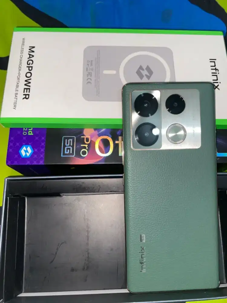 Infinix note 40 pro 5g + wireless tempel