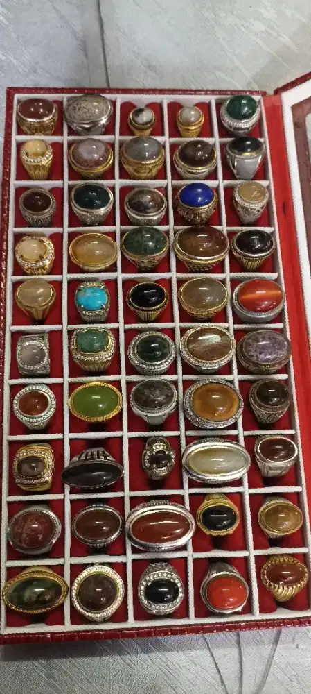 Batu akik Puser Bumi