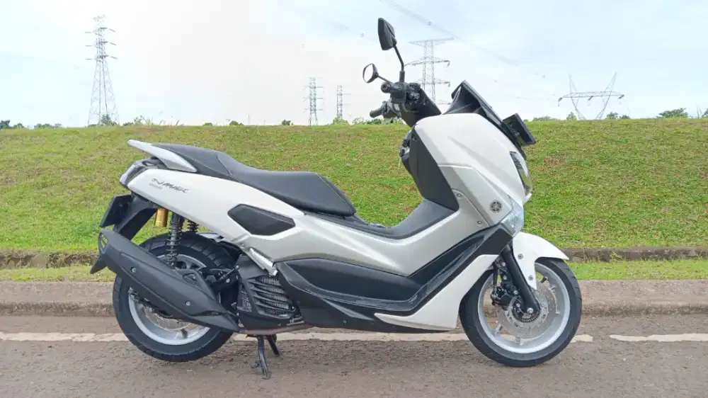 Yamaha NMAX 2019 white original