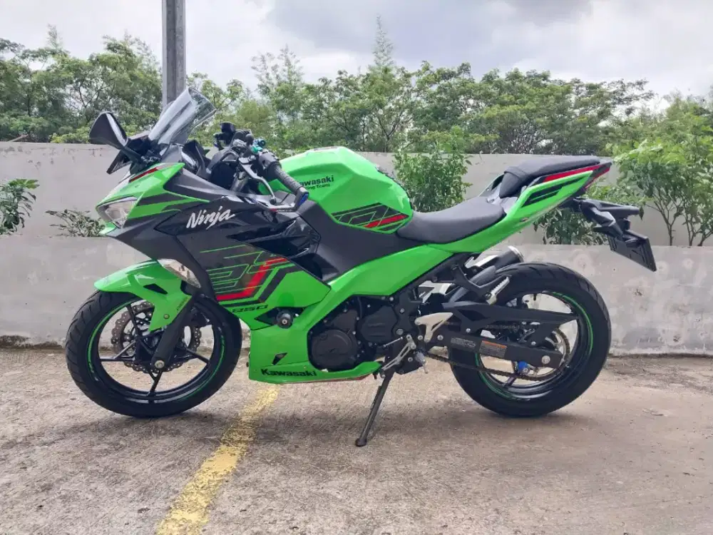 Ninja Kawasaki 250 FI ABS 2024