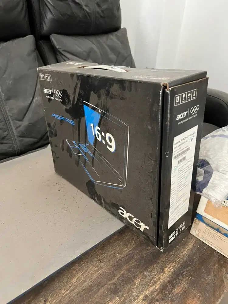 Laptop acer aspire 4732z Mulus , perlengkapan lengkap