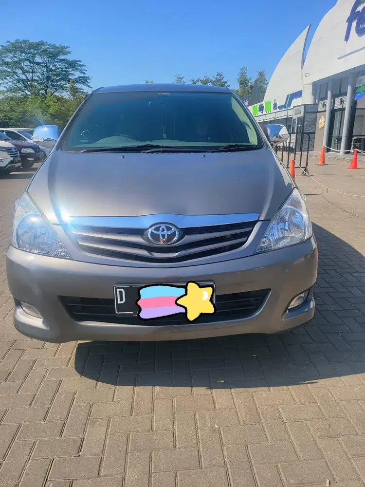 Toyota Kijang Innova 2009 Bensin