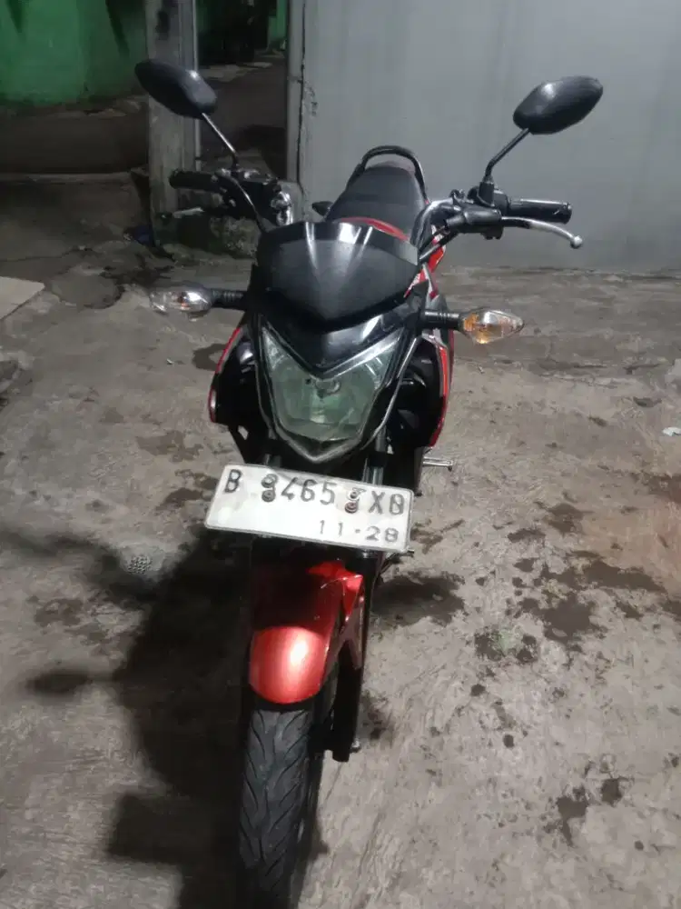 Honda cb150r mulus