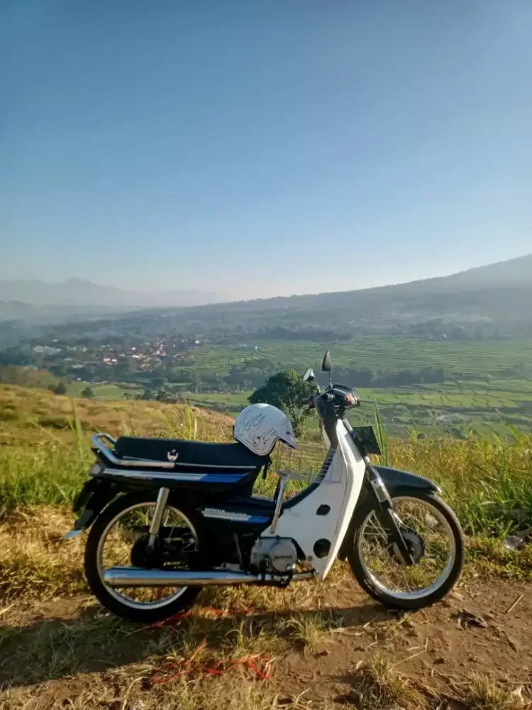 Astrea grand sabit tahun 1996