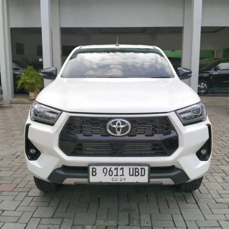 TOYOTA HILUX DC V 2.4 4X4 AT 2024