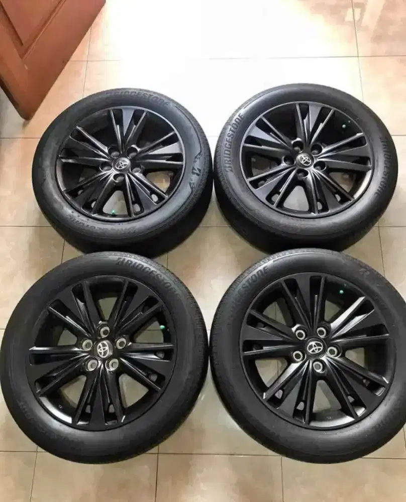 Vleg OEM Toyota vantuner ring 17 original ban Turanza