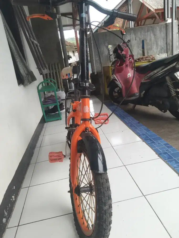 Di jual cepat sepeda lipat sesuai di foto
