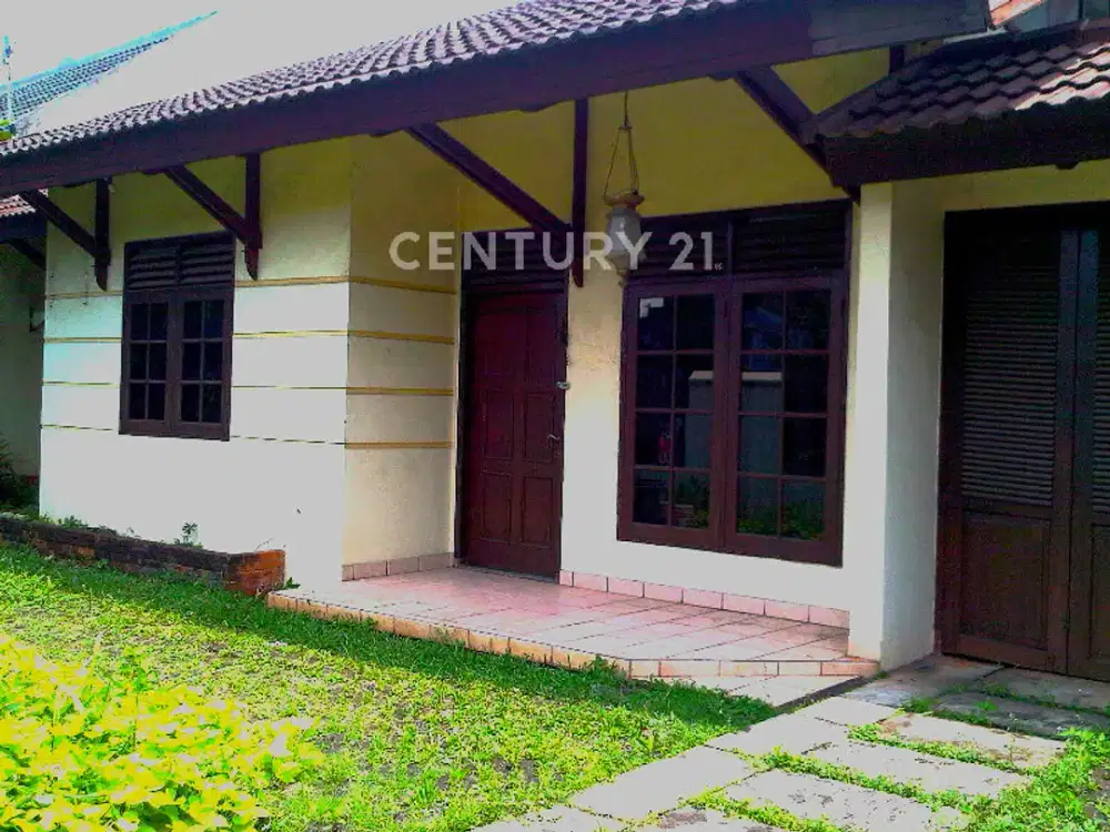 Rumah Tinggal 4 Kamar Di Jakasampurna, Bekasi S9256