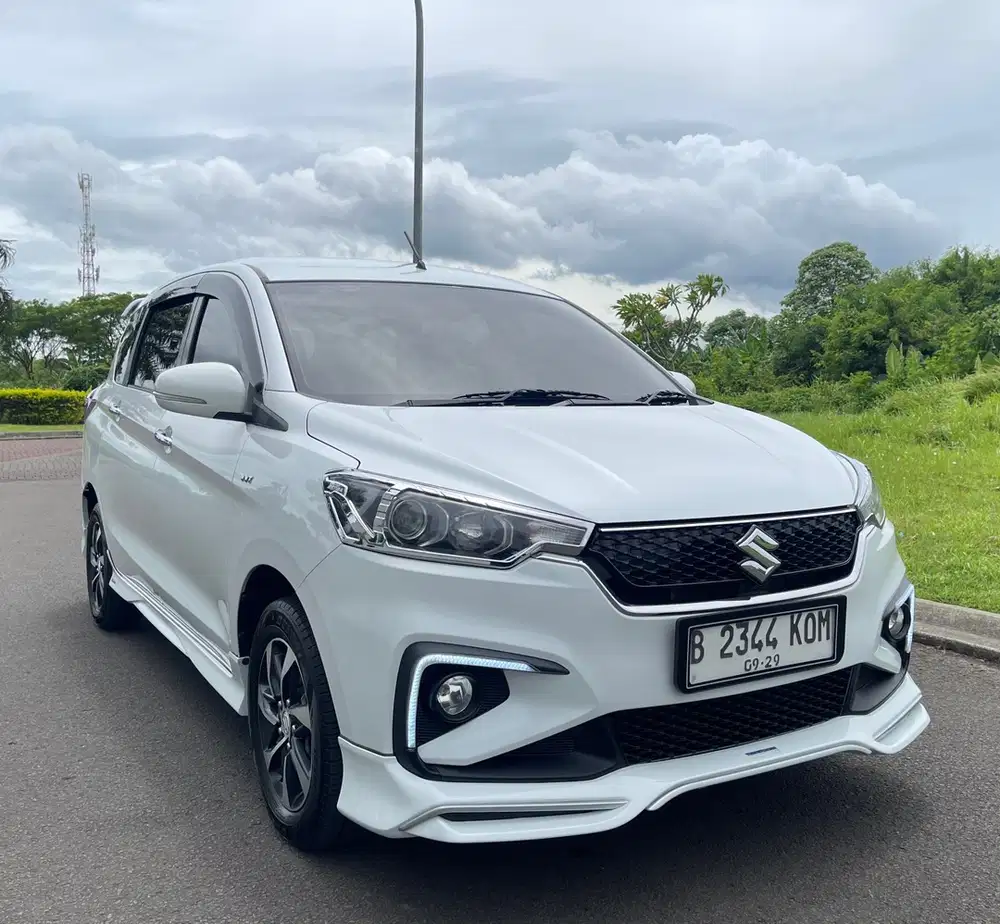Suzuki Ertiga Sport GT 2019 AT Matic PUTIH // 2020 2021 GX Bensin