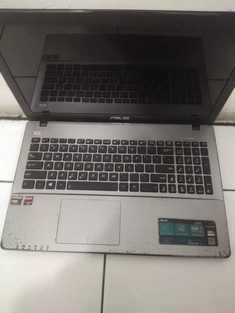 Bu jual ASUS X550D (MATOT) AmdA10 4gb / 1tb