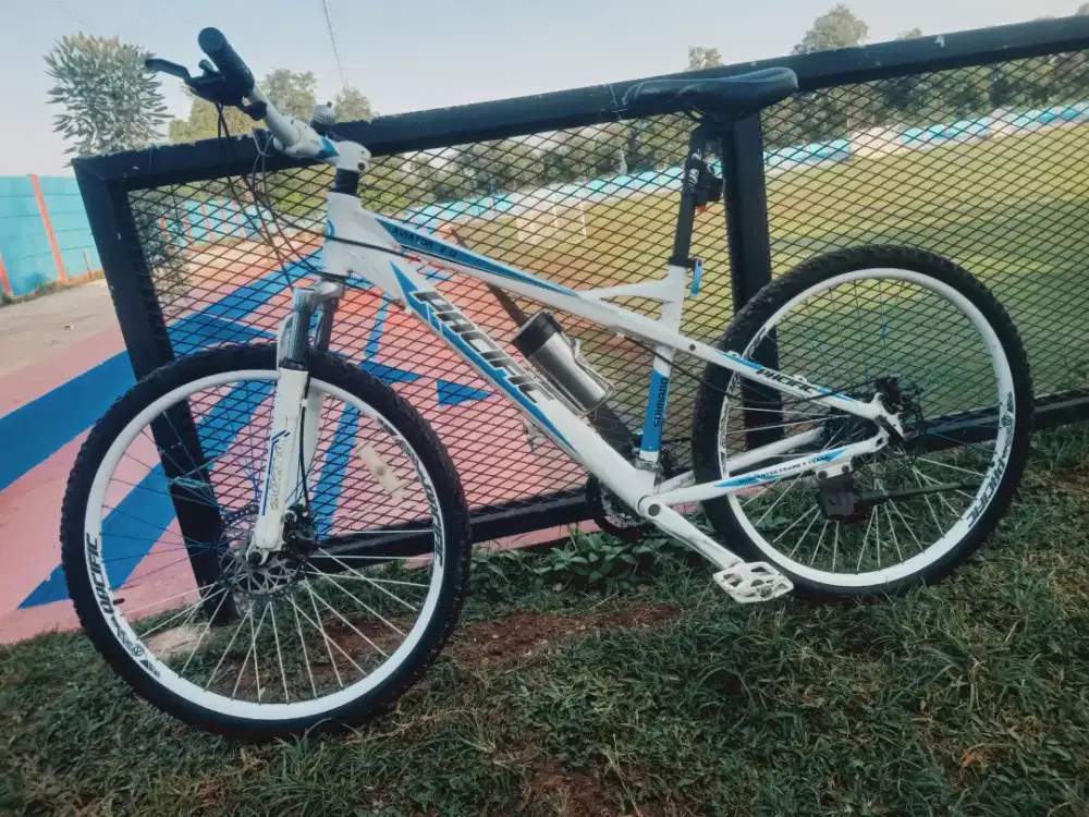 sepeda pacifik shimano