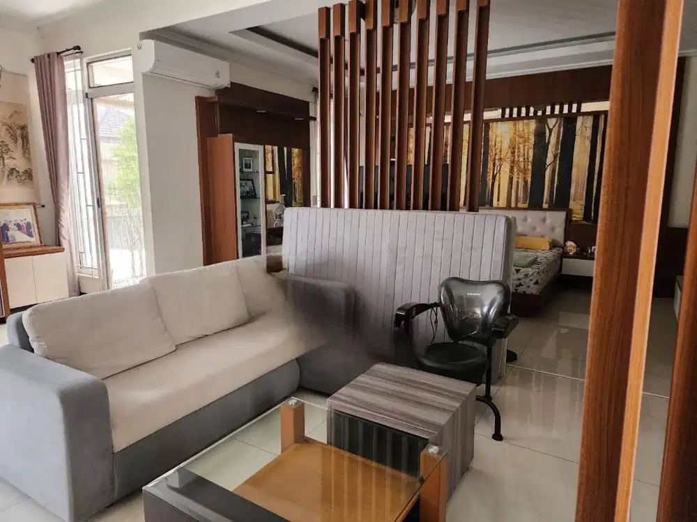 Dijual Rumah Mewah Luas di Area Setiabudi Bandung