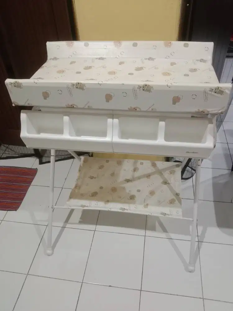 Prelove tempat ganti popok dan bak mandi Bayi CocoLatte