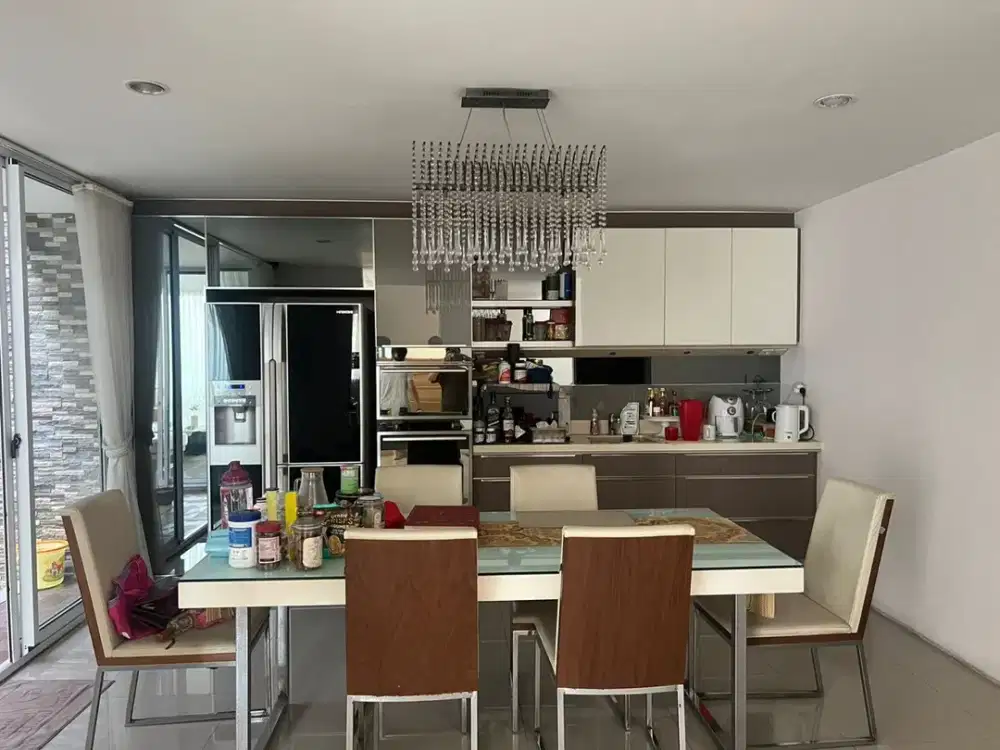 Dijual rumah 2lt citra 6