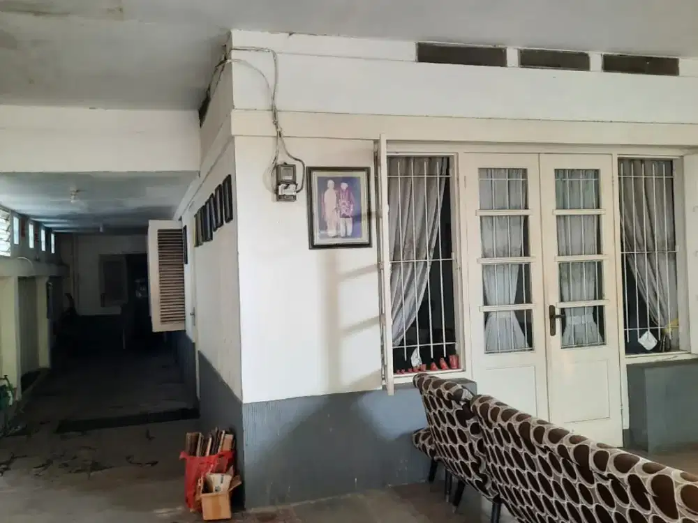 Jual Rumah Usaha selangkah ke Diponegoro sby. bisa utk Kantor dll. S