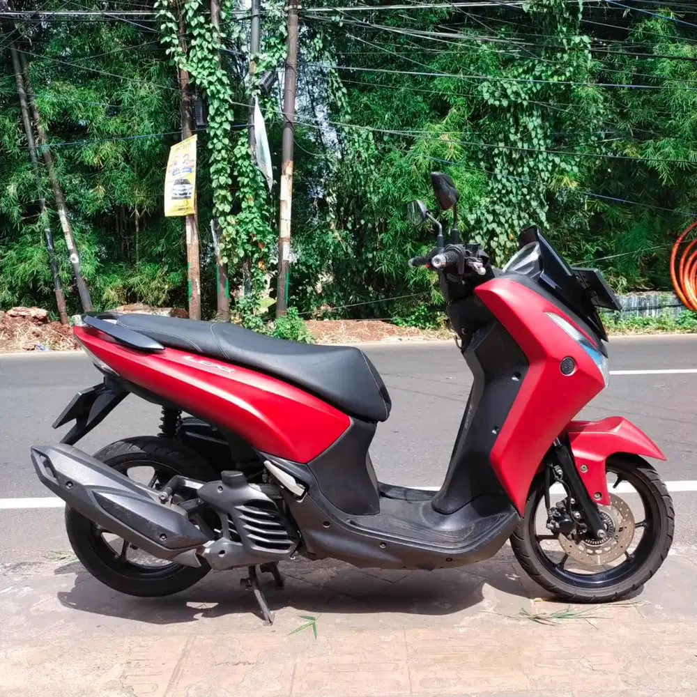 Yamaha LEXi Non ABS 2019 (Mesin Cakep Bagus lengkap)