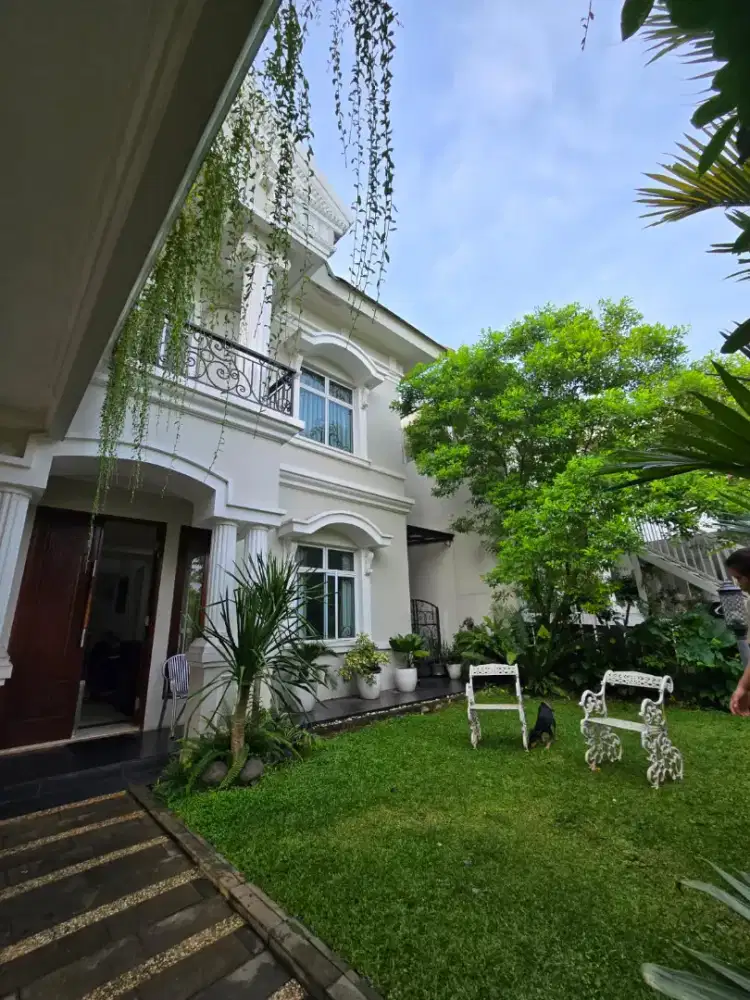 Rumah Dijual di Legenda Wisata Cibubur Cileungsi, mewah siap huni