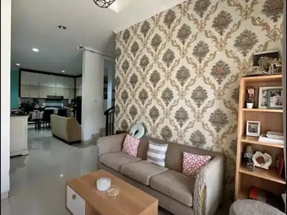 Rumah di Komplek Villa Bintaro Indah, Jombang, Sudimara Ciputat