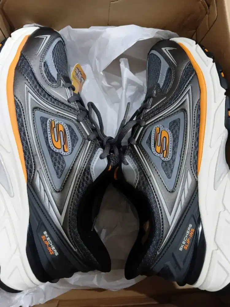 Jual murah sepatu baru merk SKECHERS