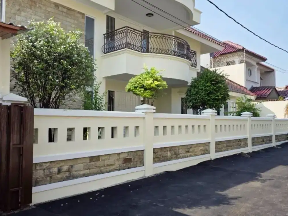 Rumah di Perumahan Mega Mas Cinere Depok