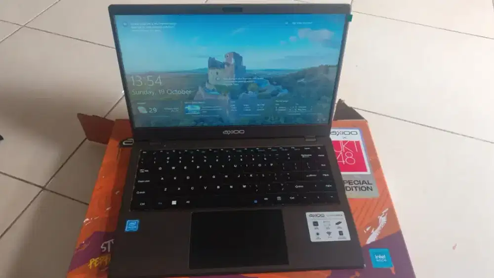 Laptop Axioo Slimbook Hype 10 JKT 48 Special edition